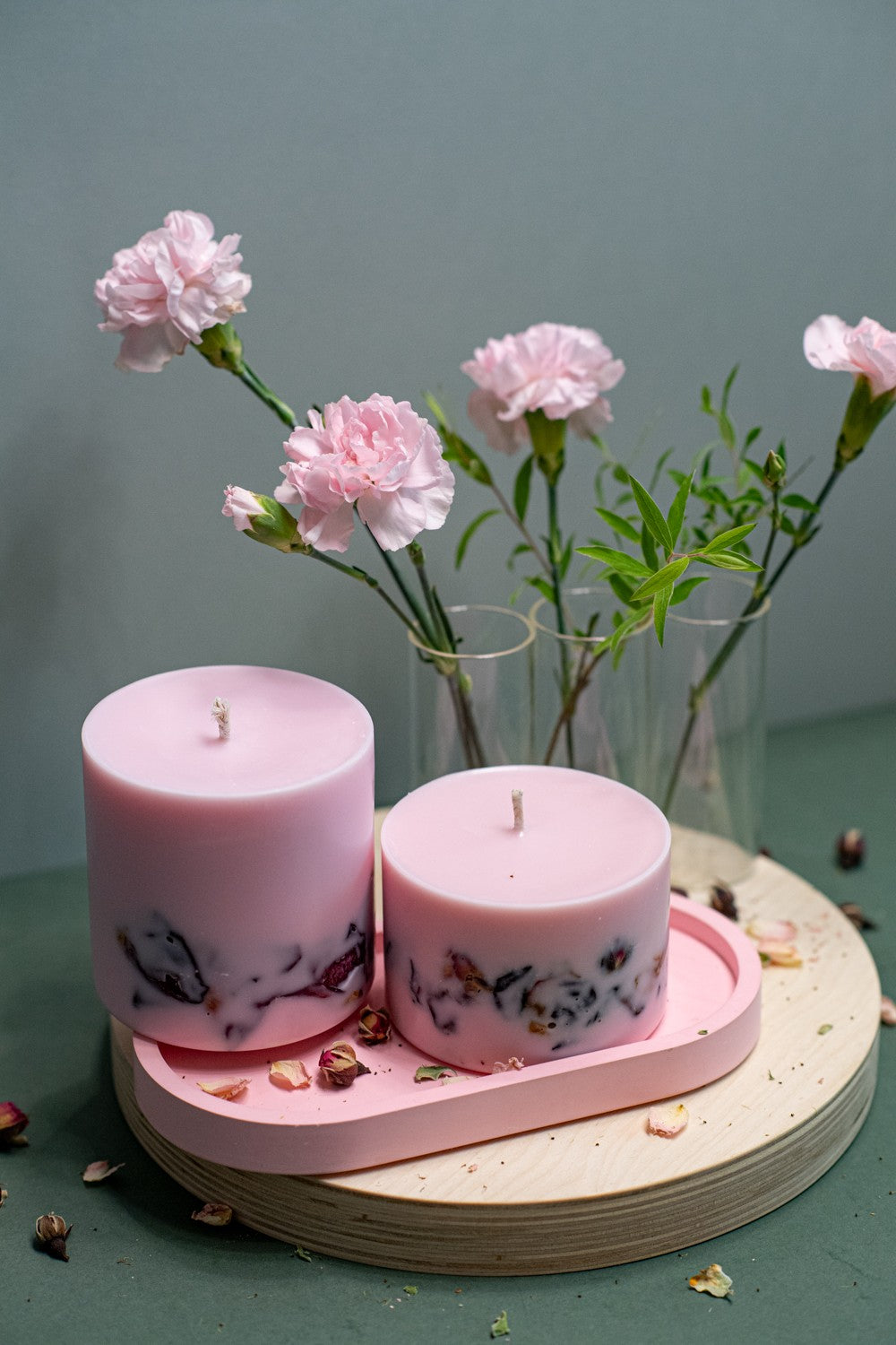 Hand-made Soy Wax Candle with Peony Scent