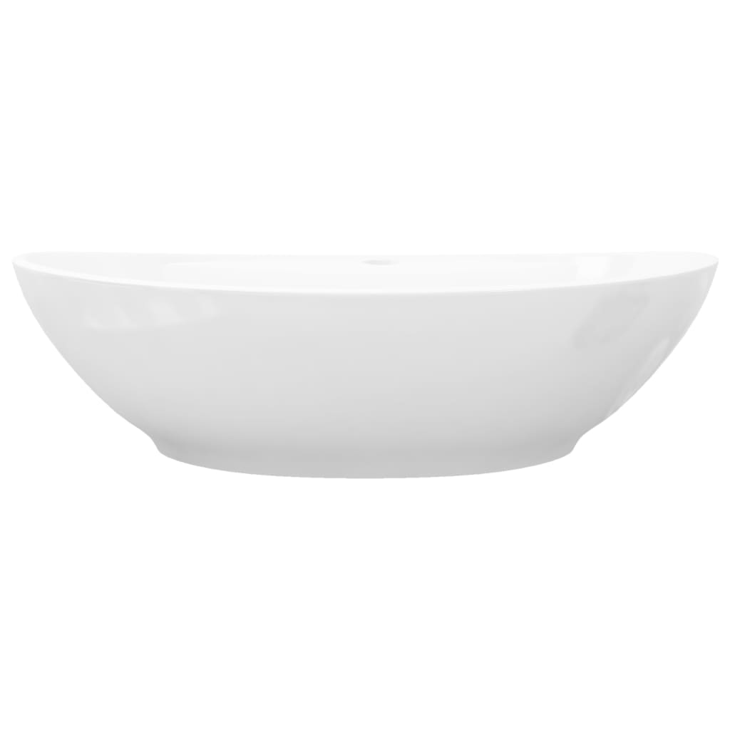 Luxurious ceramic oval washbasin with overflow and tap hole